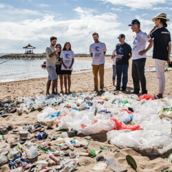 <a href="https://www.flickr.com/photos/unep/>UNEP. Shawn Heinrichs</a> . <a href="https://www.flickr.com/photos/unep/32919508902/in/photostream/">Flickr.com</a> . CC BY-NC-SA 2.0